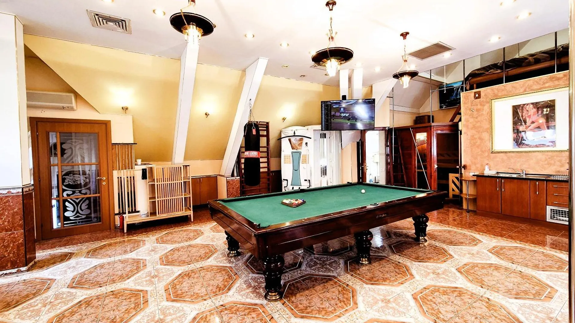 Central Skylight Suites - The Breakroom Bucareste Apartamento