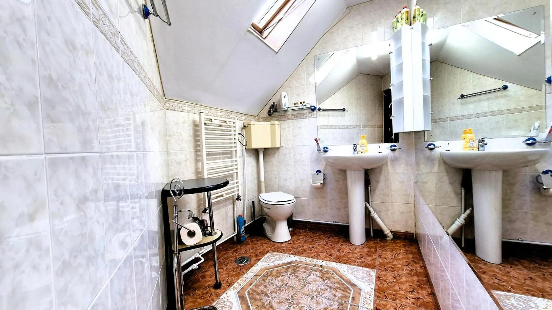 Central Skylight Suites - The Breakroom Bucareste Apartamento